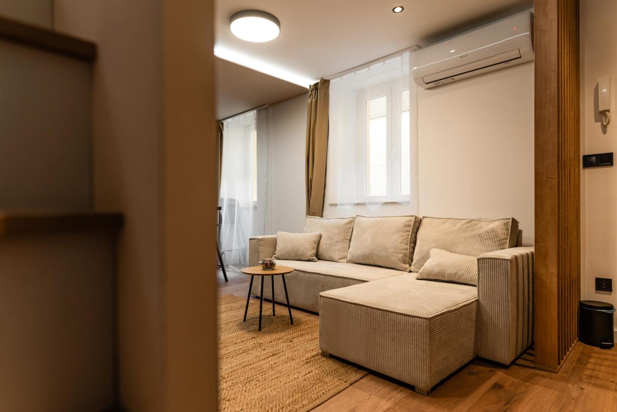 Asti Diamond Apartment Budapest Luaran gambar